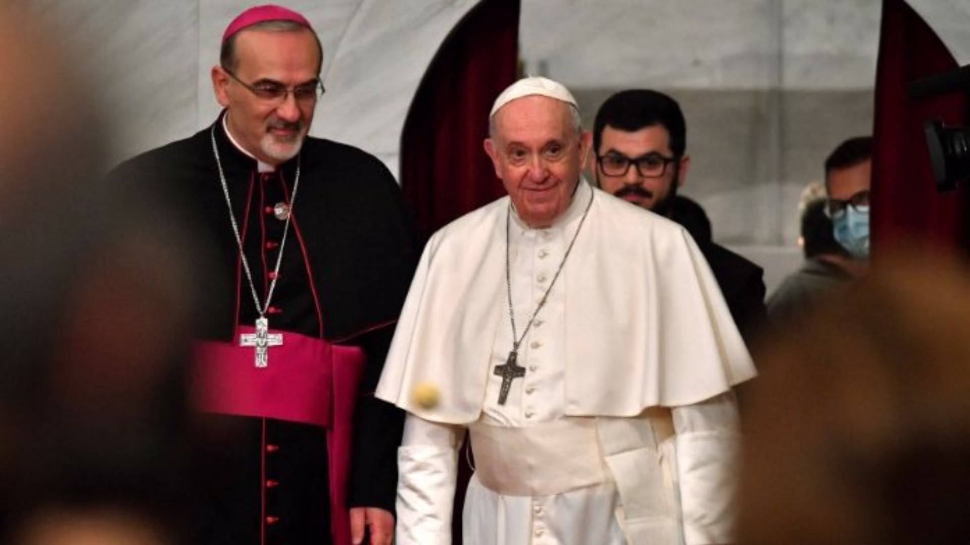 Pizzaballa bíboros és Ferenc Pápa