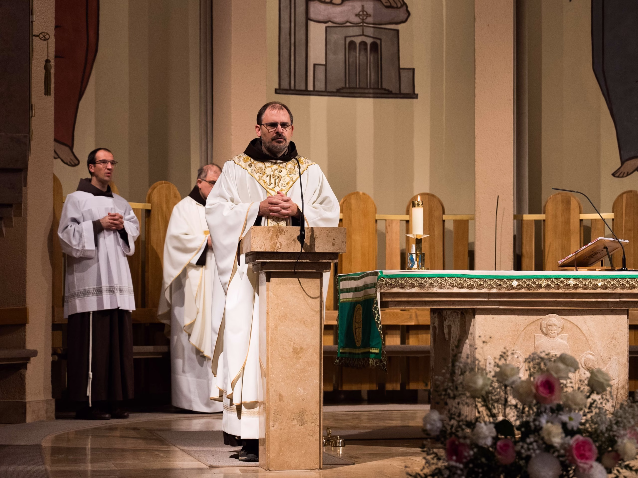 Gondviselés Háza 30 (1)