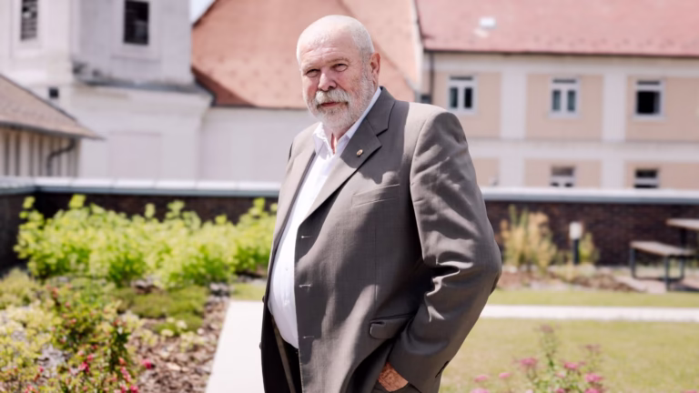 Schlosser Attila Iván kiemelt